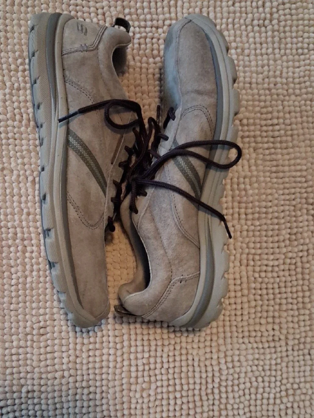 Skechers Women Gray and Dark Brown Lace-Up Casual Sneakers
